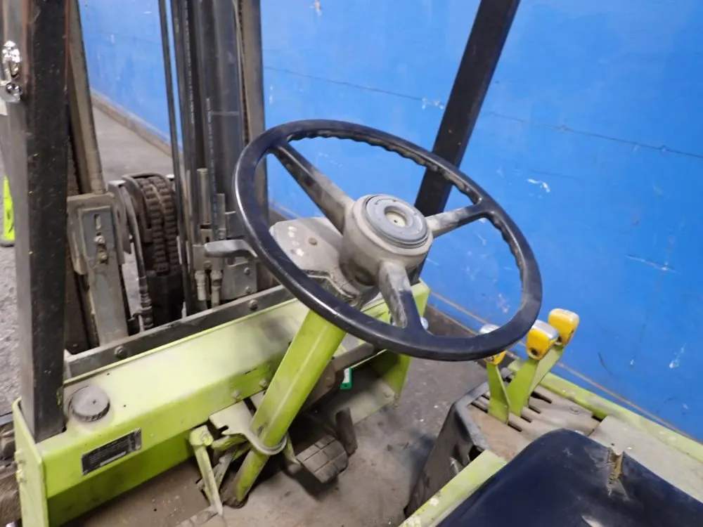 Clark 3150 Lbs Propane Forklift - Gcs17s