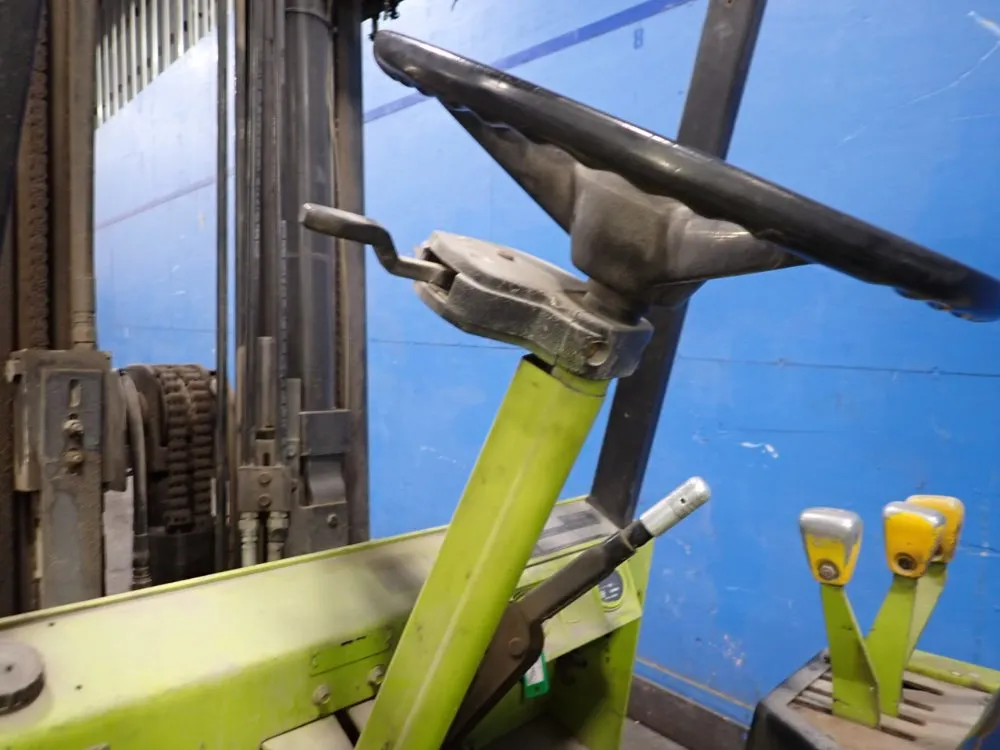 Clark 3150 Lbs Propane Forklift - Gcs17s