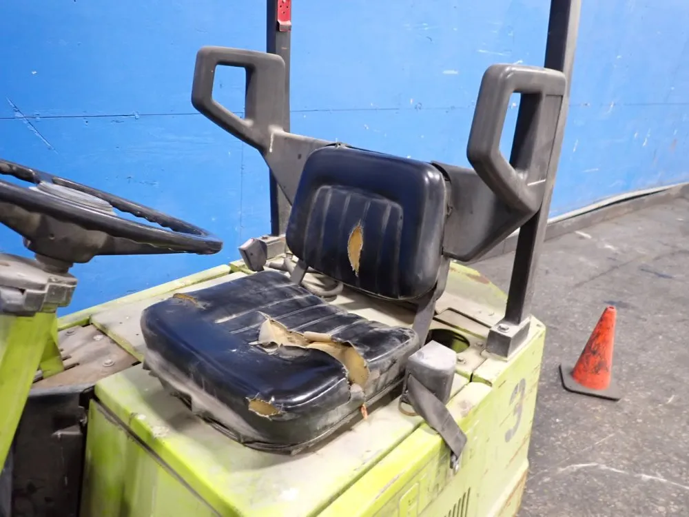 Clark 3150 Lbs Propane Forklift - Gcs17s