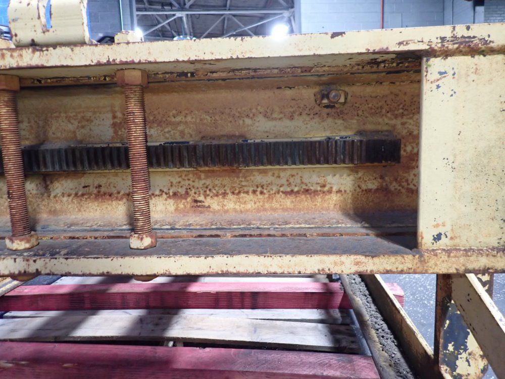 Bushman Equipment 10 Ton Sheet Lifter