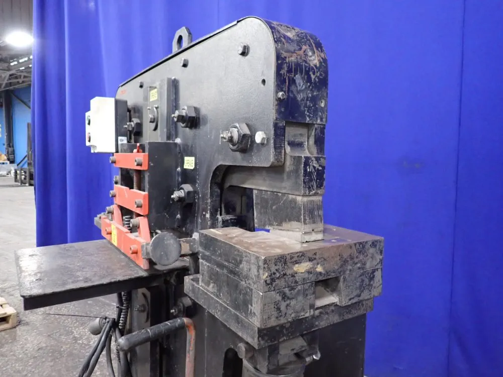 Cleveland Steel Tool Est 55 Ton Ironworker