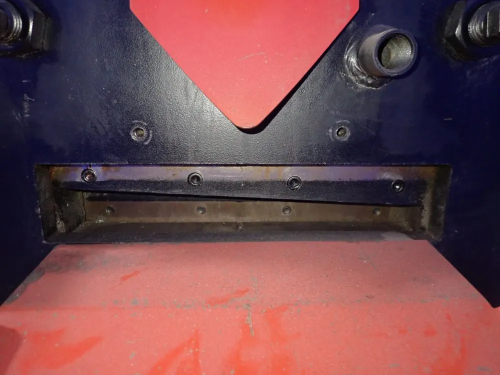 Cleveland Steel Tool Est 55 Ton Ironworker