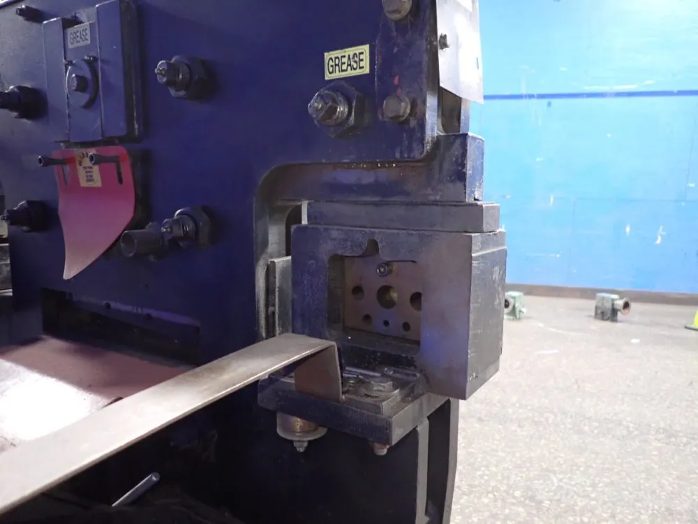 Cleveland Steel Tool Est 55 Ton Ironworker