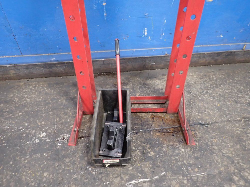 Dynamo 30 Ton H-frame Press