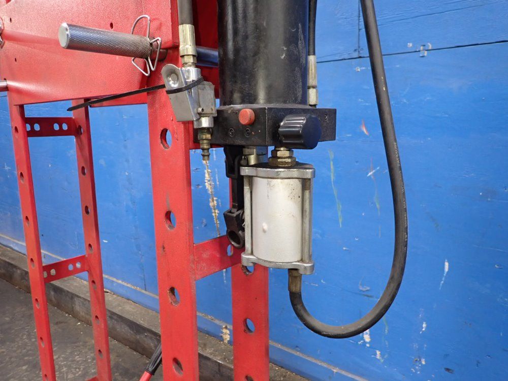 Dynamo 30 Ton H-frame Press