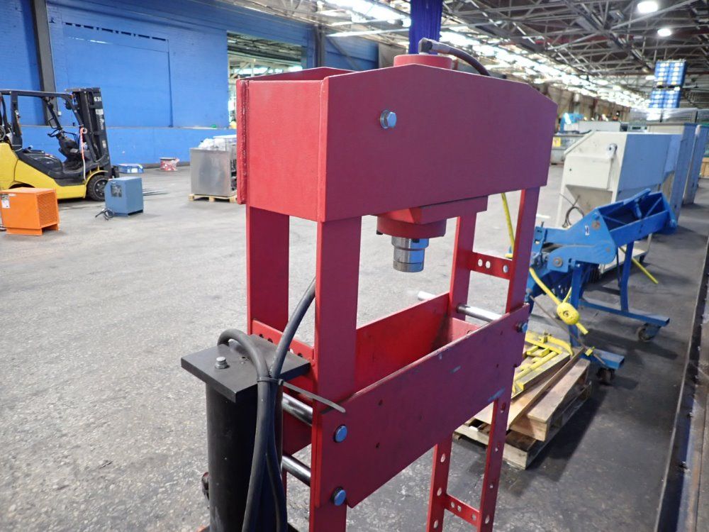 Dynamo 30 Ton H-frame Press