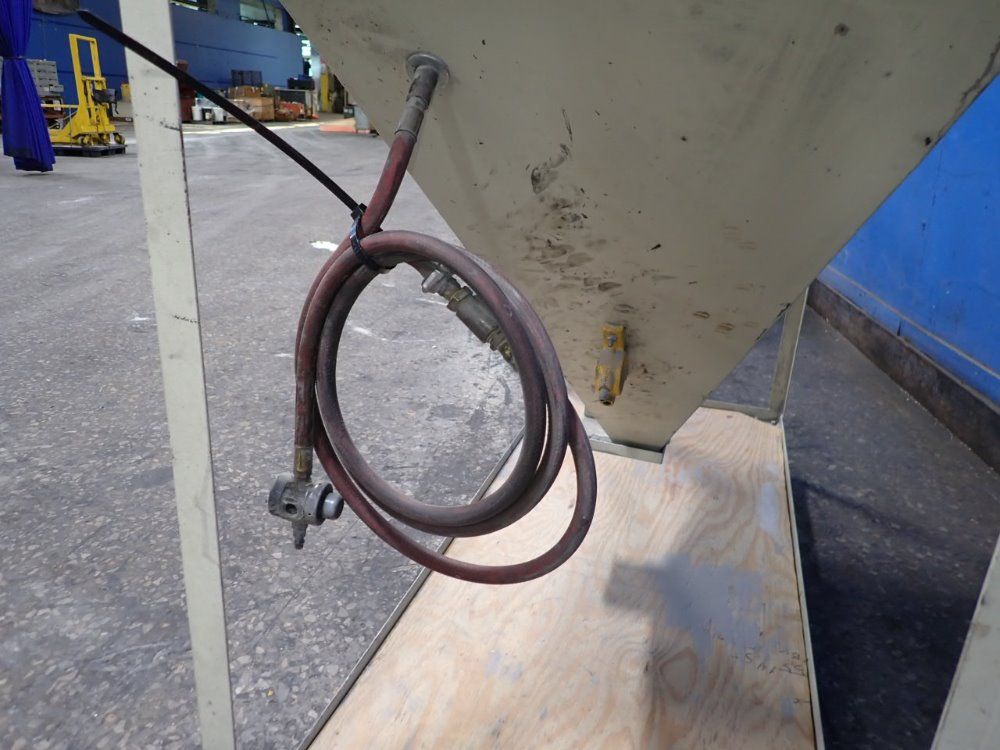 60" X 23" X 23" Blast Cabinet