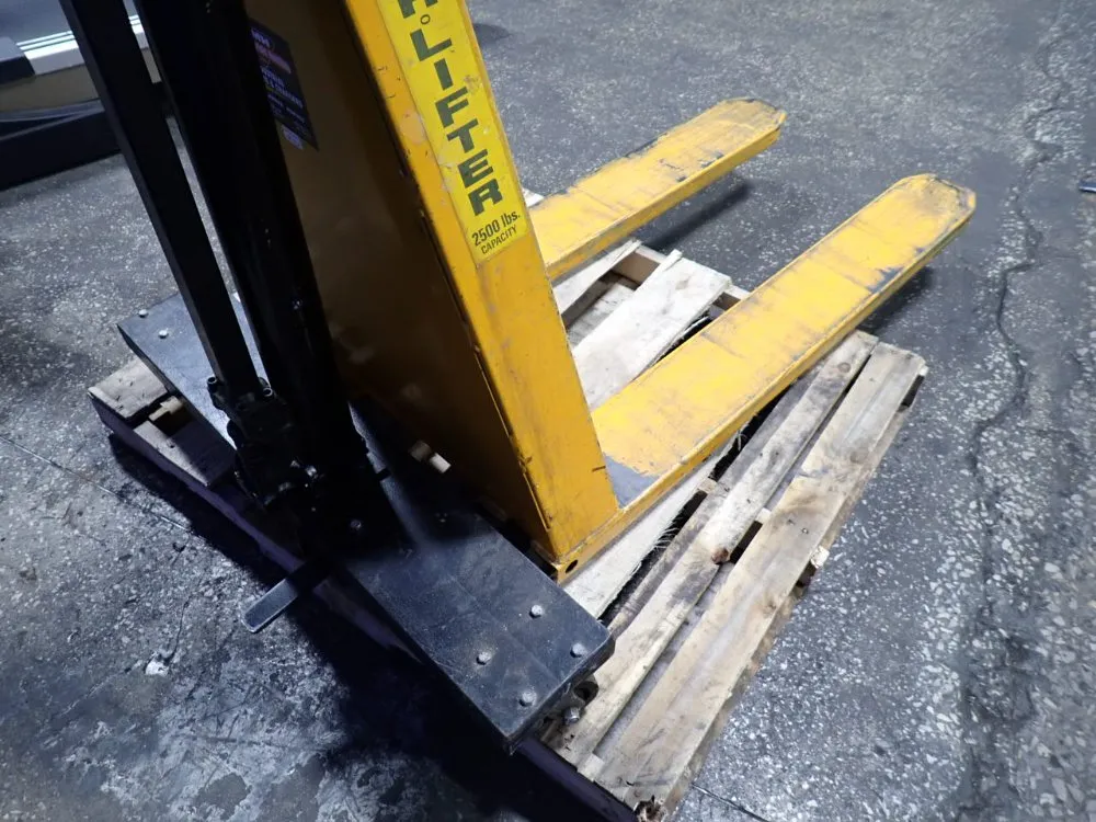 Omh 2500 Lbs Pallet Jack