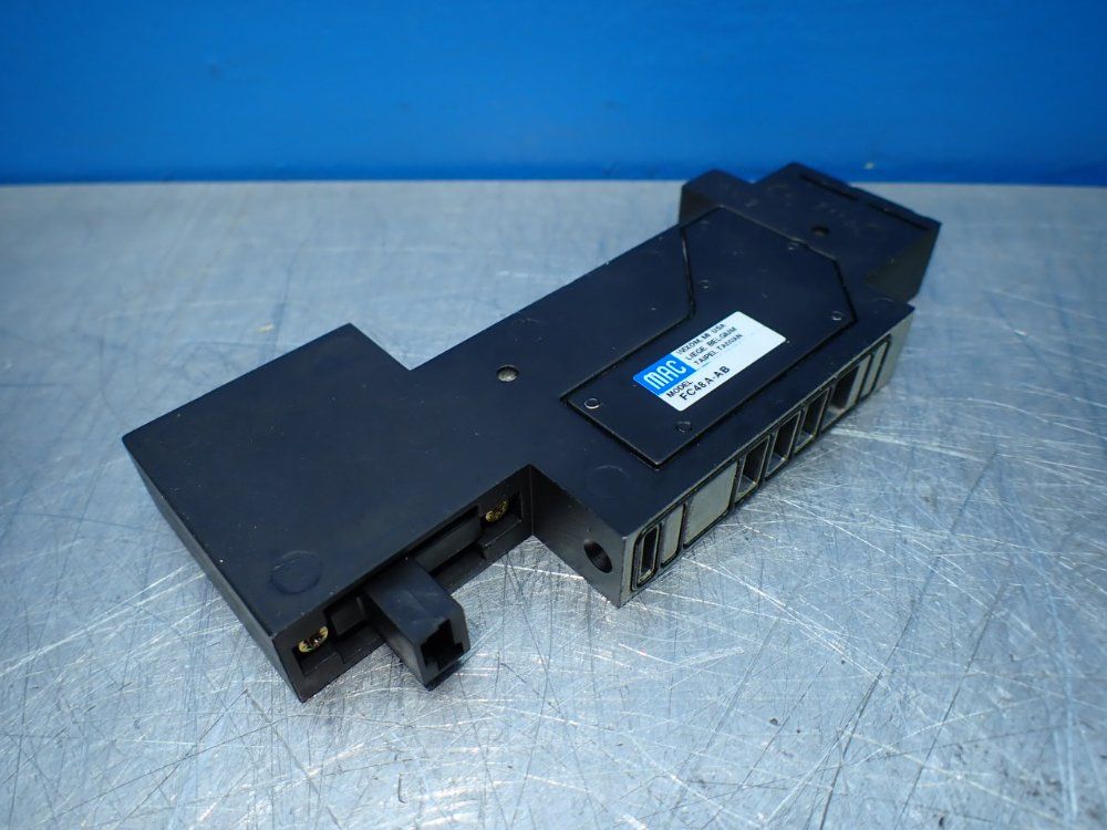 Mac Valves Sandwich Flow Control Pneumatic Manifold - Fc48a-ab