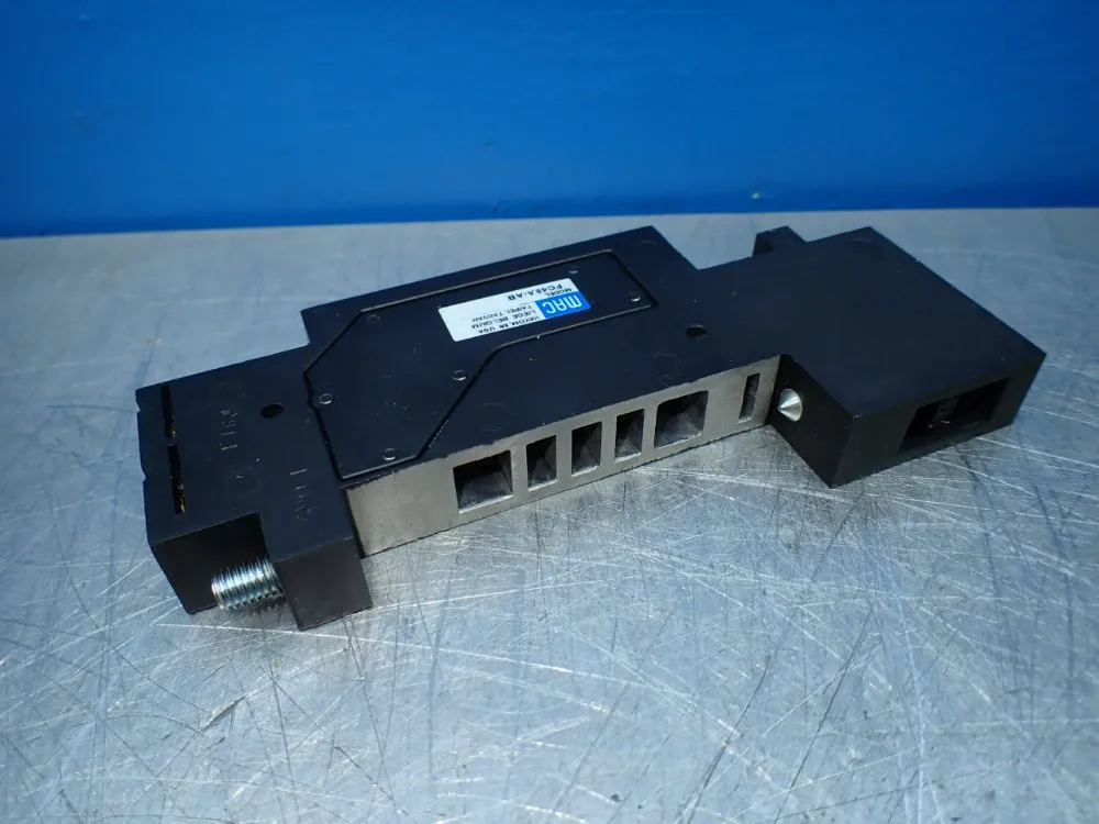 Mac Valves Sandwich Flow Control Pneumatic Manifold - Fc48a-ab
