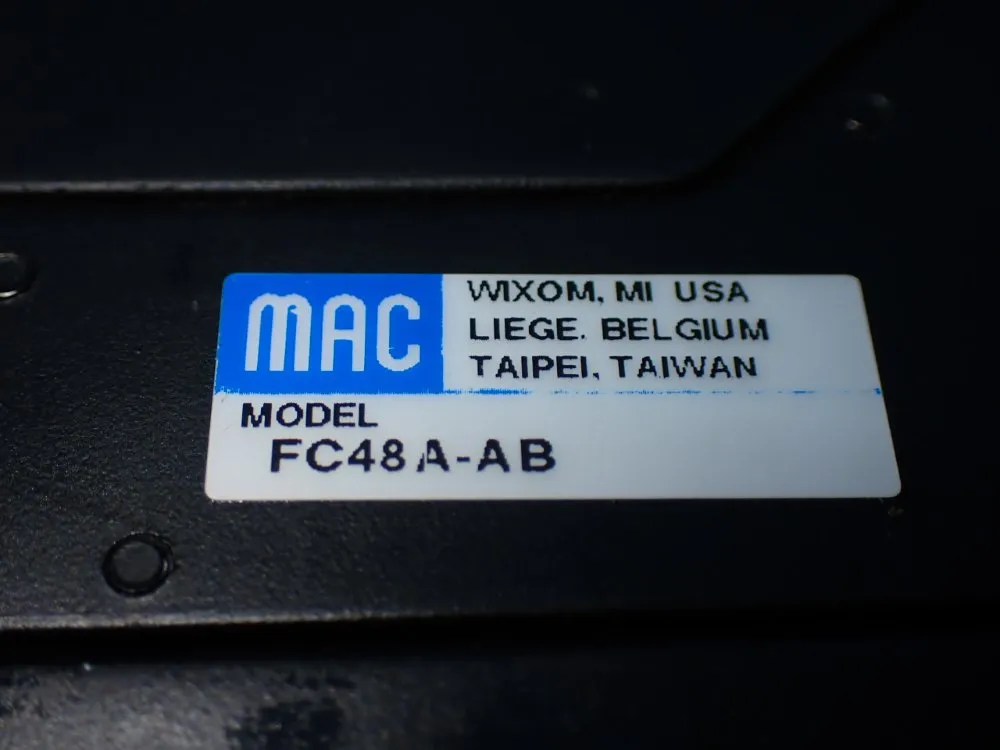 Mac Valves Sandwich Flow Control Pneumatic Manifold - Fc48a-ab