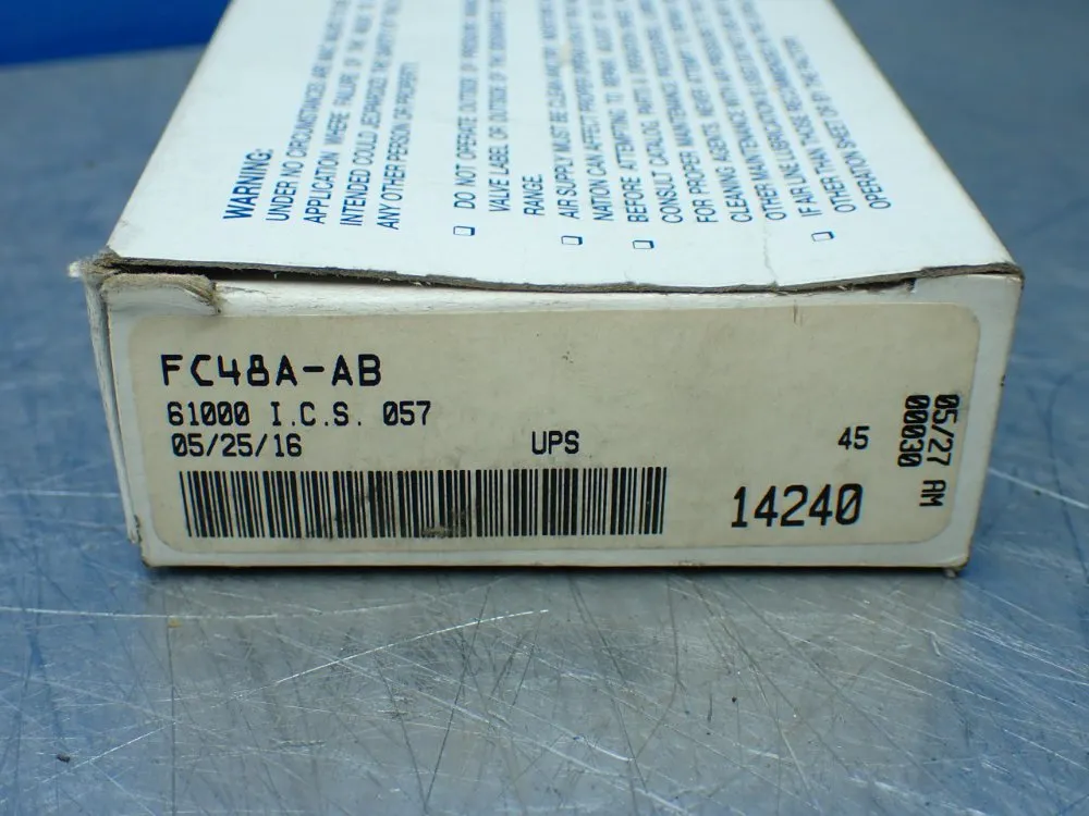 Mac Valves Sandwich Flow Control Pneumatic Manifold - Fc48a-ab