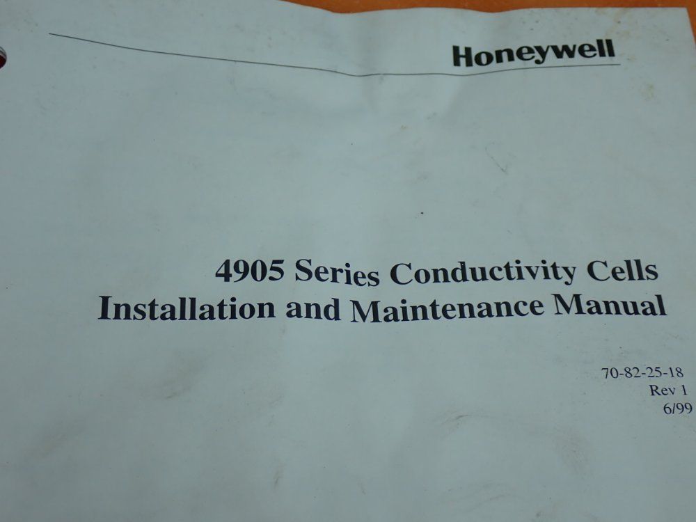 Honeywell Conductivity Cell W/temperature Compensator - 04905-xx1-33-333-x1-000-s00