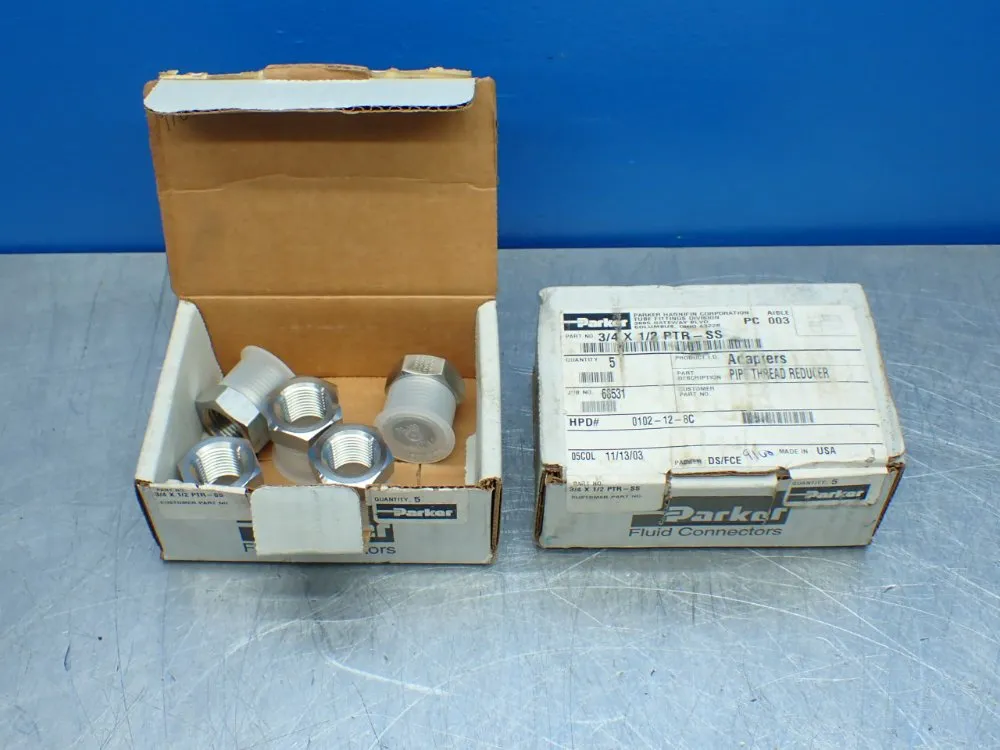Parker 10 Pipe Thread Reducer Adapters. - 3/4x1/2ptr-ss