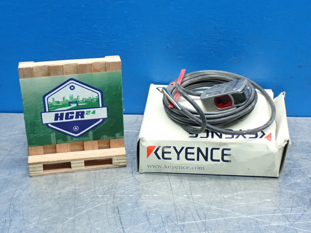 Keyence Lr-z Series Self-contained Cmos Laser Sensor - Lr-zb250n