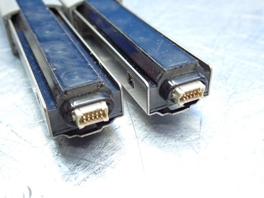 Keyence 140mm Detection Area, 7m Detection Distance Light Curtain Extension Kit - Pj-v21