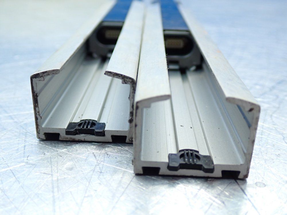 Keyence 140mm Detection Area, 7m Detection Distance Light Curtain Extension Kit - Pj-v21