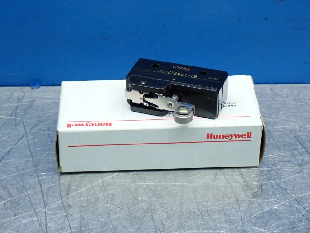 Honeywell Basic Roller Lever Micro Switch - Bz-2rw822-a2