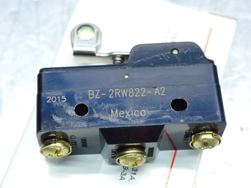 Honeywell Basic Roller Lever Micro Switch - Bz-2rw822-a2