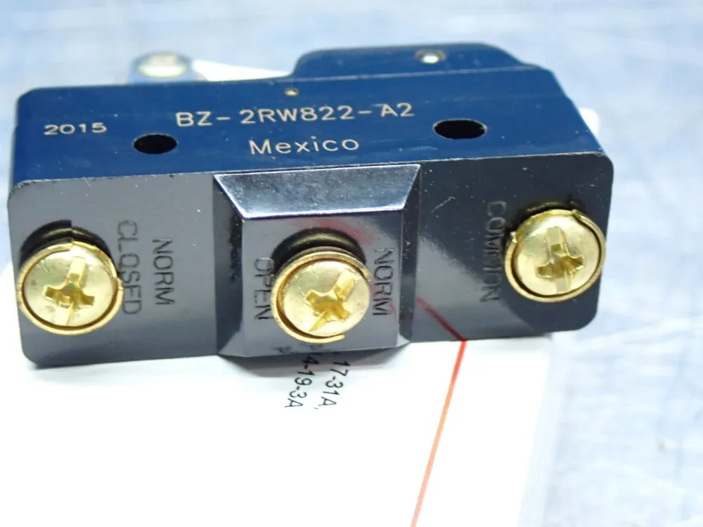 Honeywell Basic Roller Lever Micro Switch - Bz-2rw822-a2