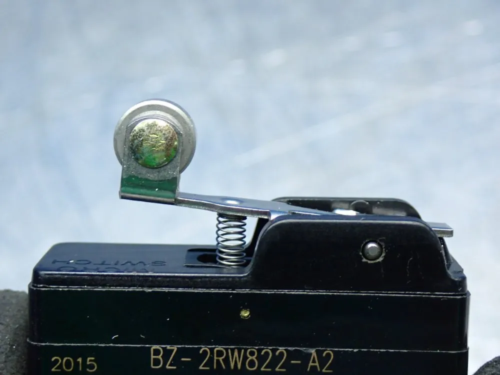 Honeywell Basic Roller Lever Micro Switch - Bz-2rw822-a2