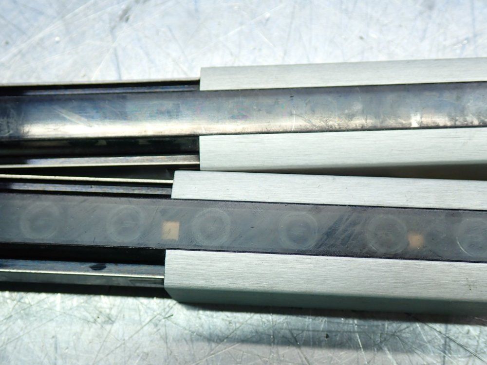 Keyence 140mm Detection Area, 7m Detection Distance Light Curtain Extension Kit - Pj-v21