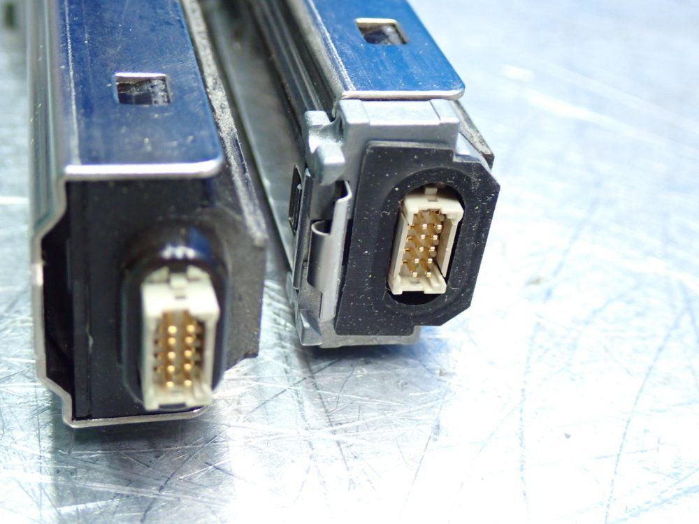 Keyence 140mm Detection Area, 7m Detection Distance Light Curtain Extension Kit - Pj-v21