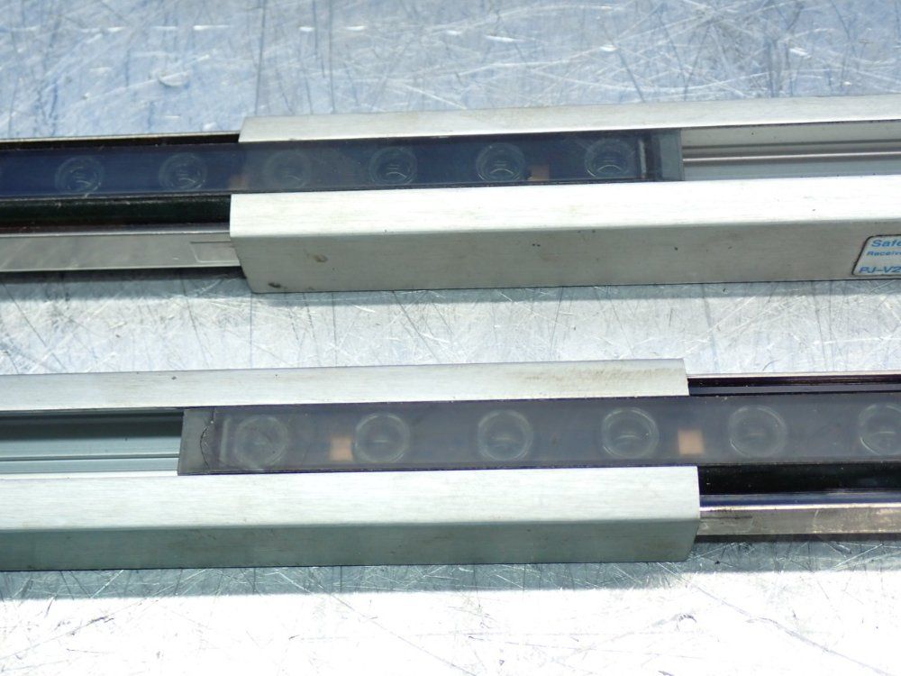 Keyence 140mm Detection Area, 7m Detection Distance Light Curtain Extension Kit - Pj-v21