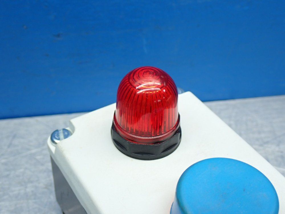 Siemens Emergency Stop Button - 3se7140-1bd