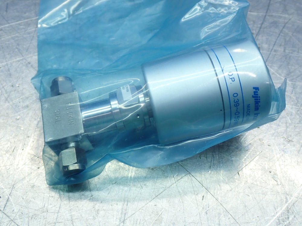 Fujikin High Pressure Bellows Valve - Fp-ubf-916-6.35