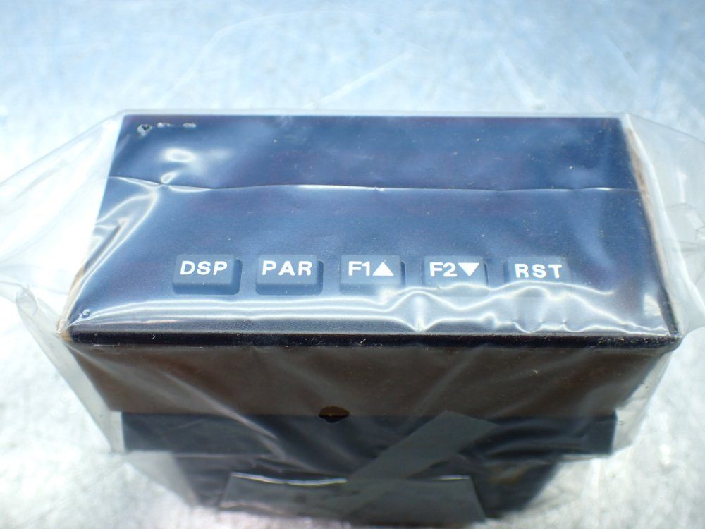 Red Lion Controls Dc Volt/current Input Panel Meter - Paxd0010