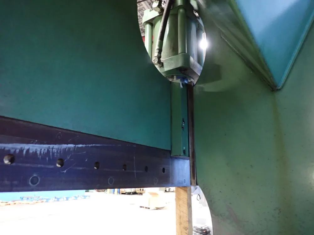 Cincinnati 175 Ton X 143 3/4" Press Brake - 175 Cb X 10 Ft