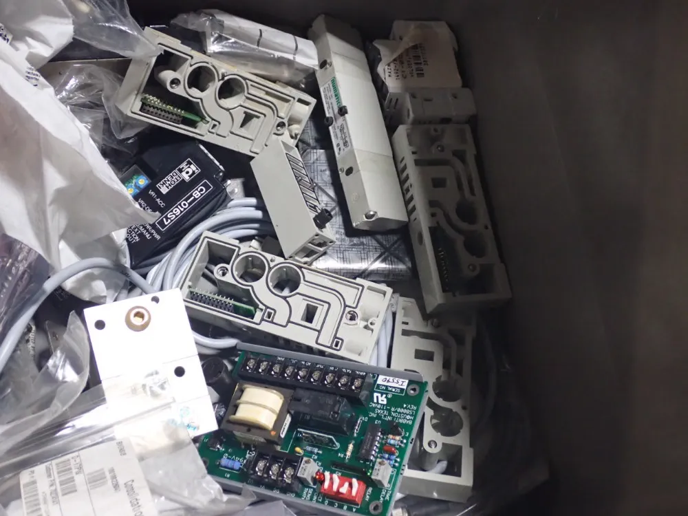 Pneumatic Manifold Assembly, Connection Cables, Pc Board