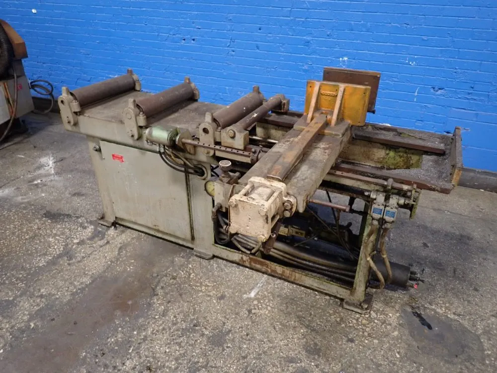 Do All 24"x13" Horizontal Mill