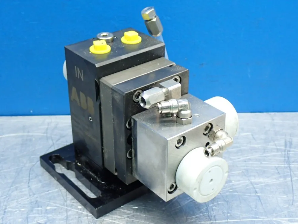 Abb Volume: 6ccm Robotic Spray Gear Pump - 3hna011835-001