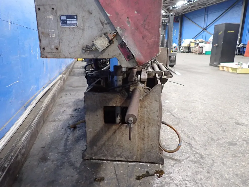 Behringer 18" X 23" Horizontal Band Saw - Hbp430n D0