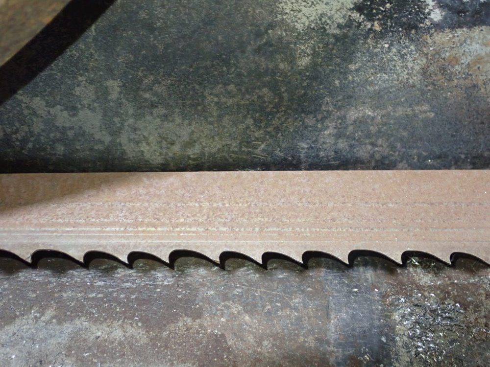 Hem Inc 27 1/2" X 27" Horizontal Band Saw - 1500lm