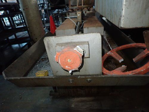 Hem Inc 27 1/2" X 27" Horizontal Band Saw - 1500lm