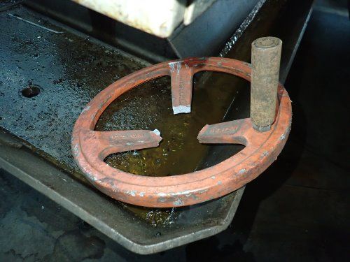 Hem Inc 27 1/2" X 27" Horizontal Band Saw - 1500lm