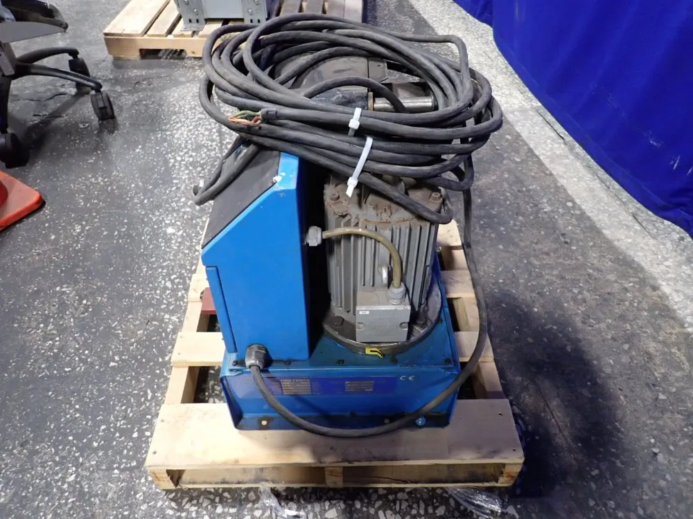Finn-power 5" Hydraulic Hose Crimper - P32ms