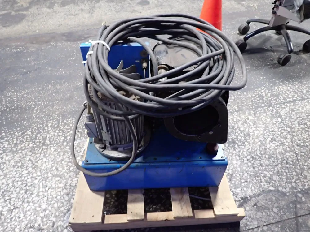 Finn-power 5" Hydraulic Hose Crimper - P32ms