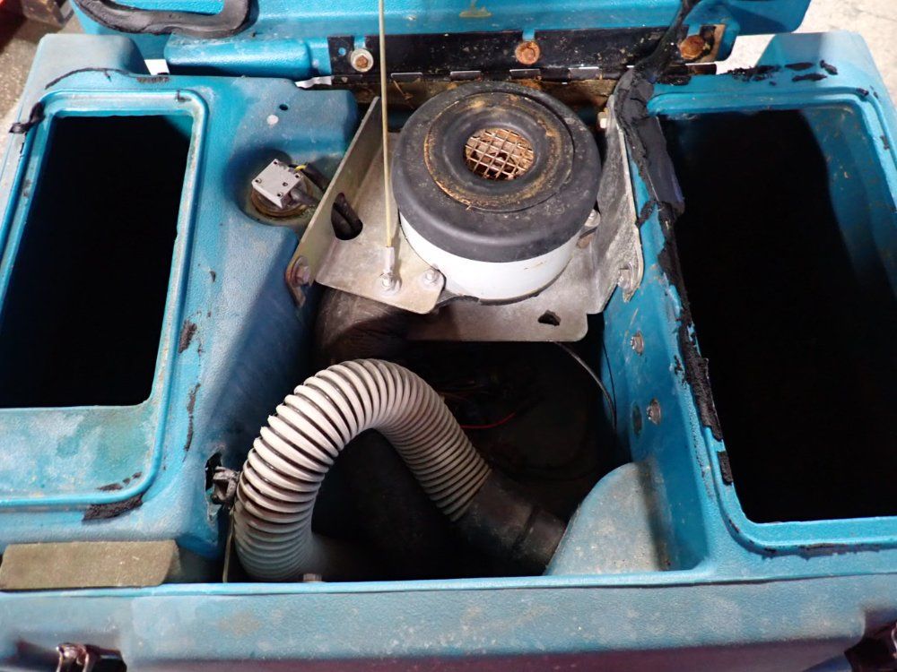 Tennant Company Floor Scrubber - M7100