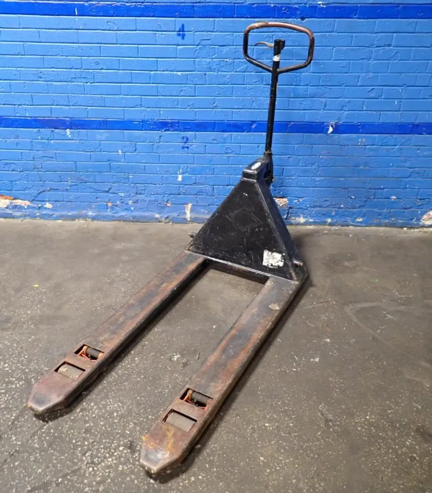 Equipped Dynamac 4500 Lbs Pallet Jack
