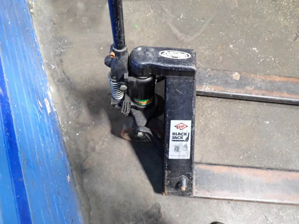 Equipped Dynamac 4500 Lbs Pallet Jack