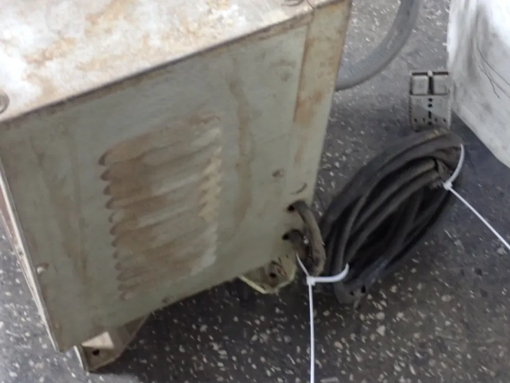 Arcon Equipment Inc 104 A Battery Charger - Ar6a/c450