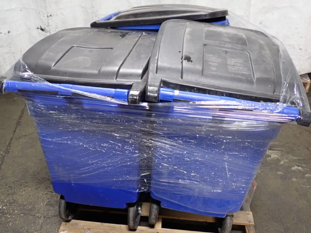 Rubbermaid 50 Gal Garbage Can