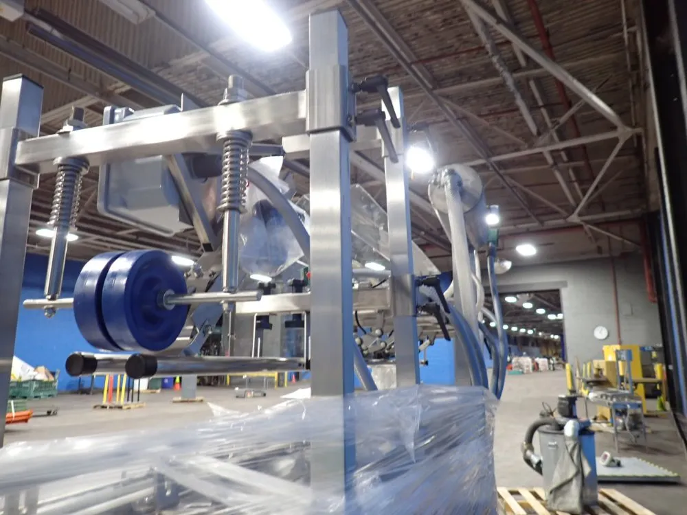 4 Nozzles Automatic Inline Liquid Filler Machine