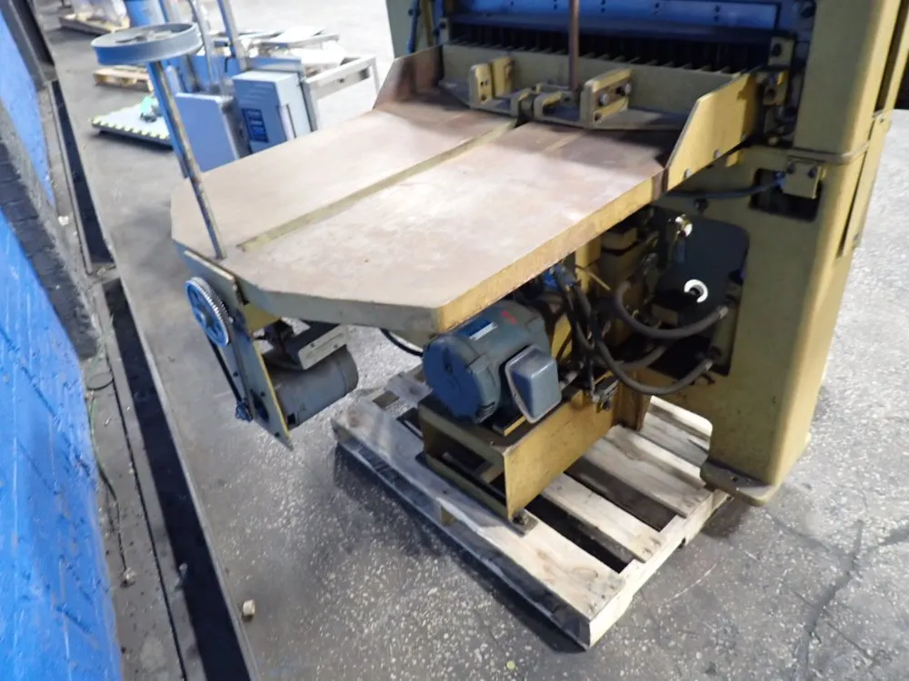 Challenge Champion 30" Hydraulic Paper Cutter - Modb
