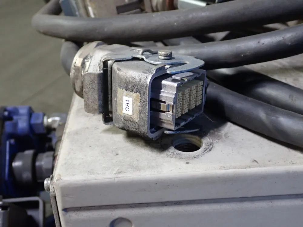 Motoman / Yaskawa Electric 1.5kva Robot - Mh6