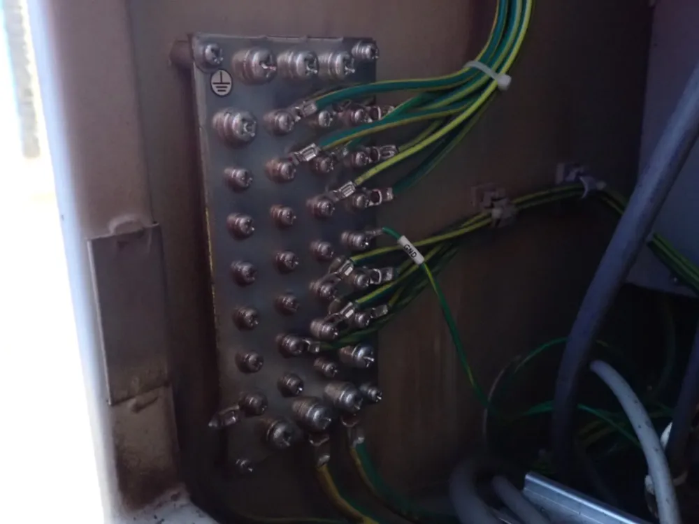 Motoman / Yaskawa Electric 1.5kva Robot - Mh6